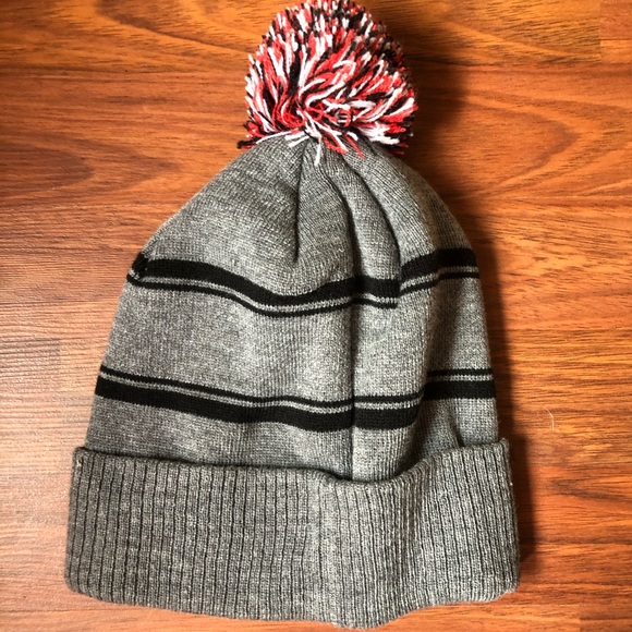 Bulls Gray Beanie/ Skullcap/ Hat - Picture 2 of 4